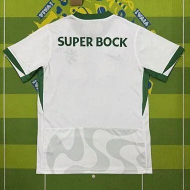 25-26 Maglia da trasferta dello Sporting Lisbona - Abbigliamento da calcio Joy