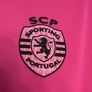 24-25 Lissabon Pink Kit Special Edition Voetbal