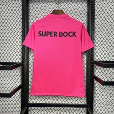24-25 Lissabon Pink Kit Special Edition Voetbal