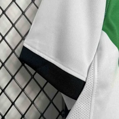 24-25 Terceiro equipamento de futebol de Lisboa