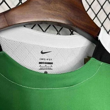 24-25 Terceiro equipamento de futebol de Lisboa