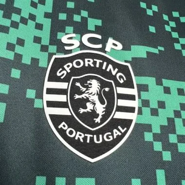 Camisola pré-jogo do Sporting de Lisboa 24-25 - Equipamentos de futebol - Futebol