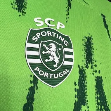24-25 Sporting Lissabon derde shirt voetbaltenues voetbal