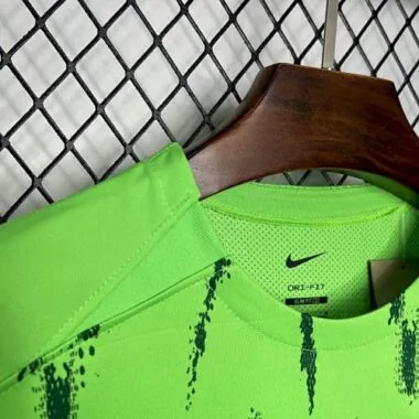24-25 Sporting Lissabon derde shirt voetbaltenues voetbal