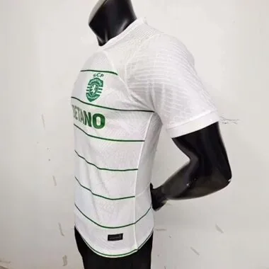 23-24 Sporting Lissabon uittenue, spelersversie, voetbalshirts