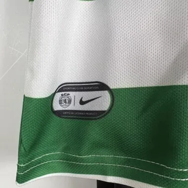 23-24 Divise da calcio per bambini della Sporting Lisbona: completi e maglie da calcio