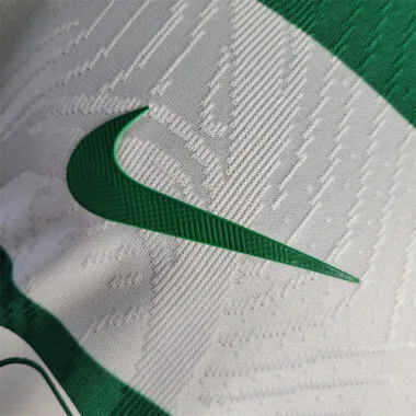 23-24 Maglie da calcio della Sporting Lisbona, versione da giocatore, divisa da casa