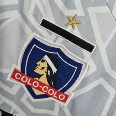 22-23 Colo-Colo-doelman, grijs