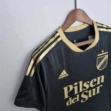22-23 Colo-Colo zwarte herdenkingseditie