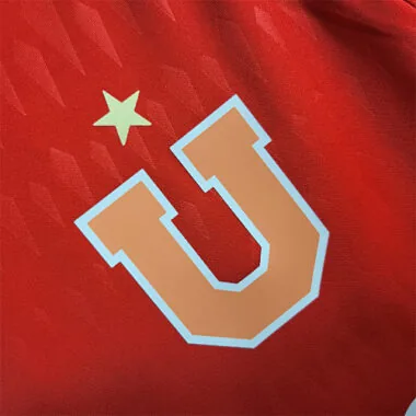 23-24 Portiere della squadra "Red" dell'Università del Cile