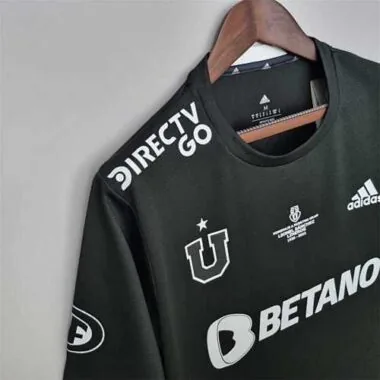 22-23 University of Chile third away1684416640000