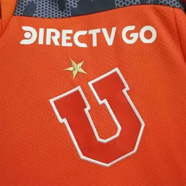 22-23 Oranje trainingspak van de Universiteit van Chili