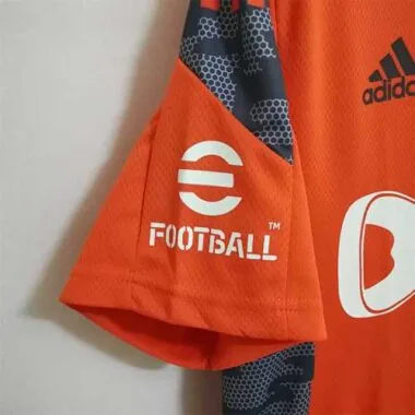22-23 Oranje trainingspak van de Universiteit van Chili