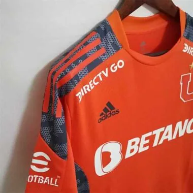 22-23 Oranje trainingspak van de Universiteit van Chili
