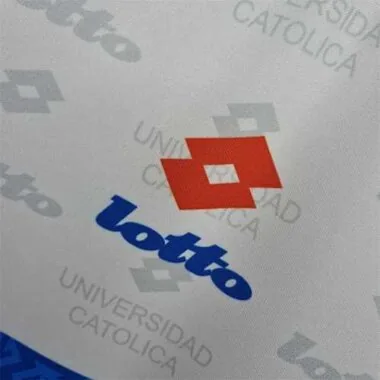 96 La Católica thuis