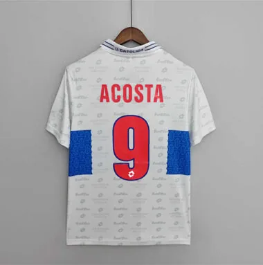 96 La Católica thuis