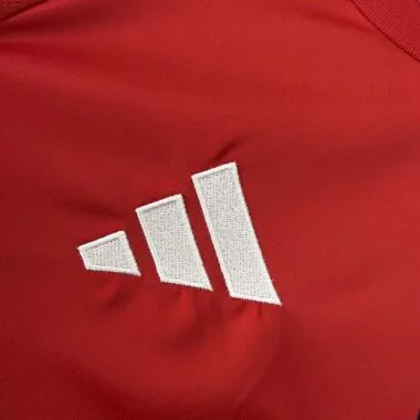 Equipación local de fútbol del River Plate 25-26