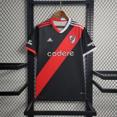 23-24: terza trasferta del River Plate