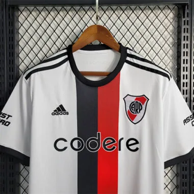 22-23 River Plate wit