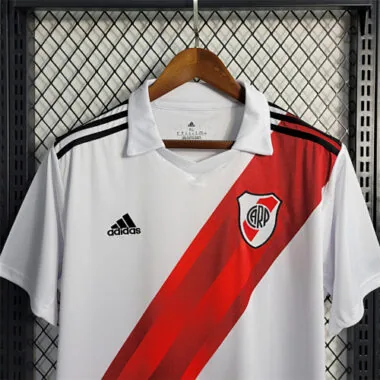 22-23 River Plate in casa