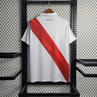 22-23 River Plate in casa