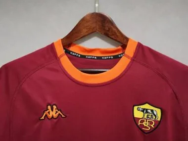 00-01 Roma thuiswedstrijd, rood