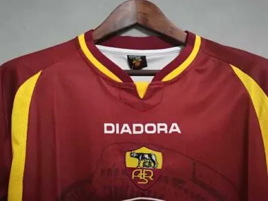 97-98, equipación local de la Roma