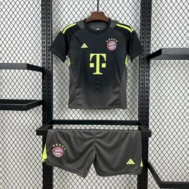 25-25 Bayern Munich Black Goalkeeper Kid Kits Youth Apparels