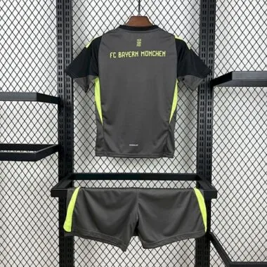 25-25 Bayern Munich Black Goalkeeper Kid Kits Youth Apparels