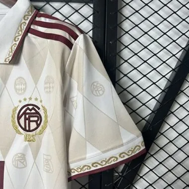 Camisa de futebol edição especial do 125.º aniversário do Bayern de Munique, 24-25, venda por grosso de equipamento de futebol