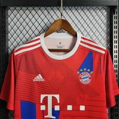 22-23 Bayern red 10 Champion Commemorative Edition