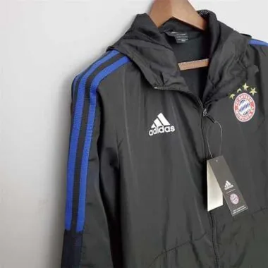 22-23 Bayern black windbreaker
