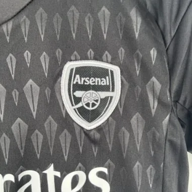 23-24 Kinderkeepershirt Arsenal, maat 16-28