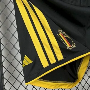 Camiseta de la selección de Bélgica para la Copa del Mundo de 2026: equipación local con pantalones cortos y camiseta de fútbol