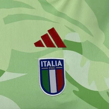 Divisa da calcio da donna Italia in trasferta 2025