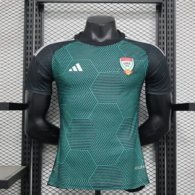 Maglia da calcio 2024 degli Emirati Arabi Uniti, versione da trasferta, modello da giocatore