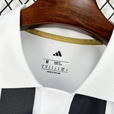 Camisola de futebol do equipamento principal da Juventus 26-27