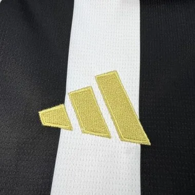 Camisola de futebol do equipamento principal da Juventus 26-27