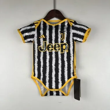 23-24 Juventus baby home size 9-12 best soccer jersey