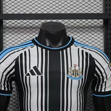 26-27 Newcastle United thuis Tenue, spelersversie, voetbal-T-shirt, AAAAJersey Supply, Yupoo