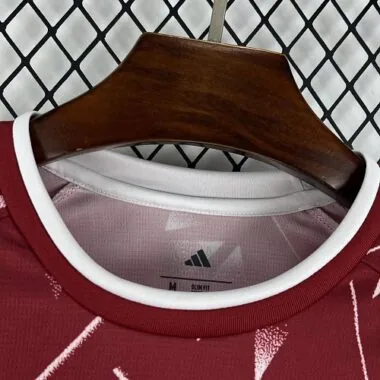 26-27 Liverpool Home Long Sleeves Kit Soccer T-Shirt AAAAJersey Supply Yupoo