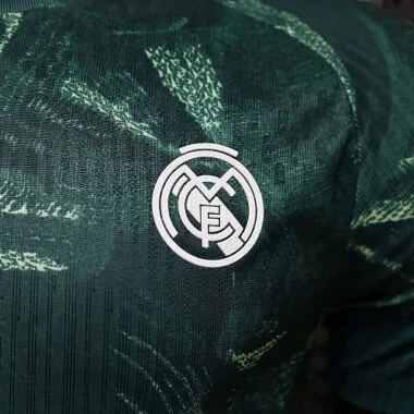 26-27 Real Madrid Green Special Edition Kit Player Version Soccer T-Shirt AAAAJersey Supply Yupoo