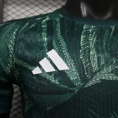 26-27 Real Madrid Green Special Edition Kit Player Version Soccer T-Shirt AAAAJersey Supply Yupoo