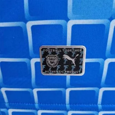 22-23 Kawasaki Frontale (em casa)