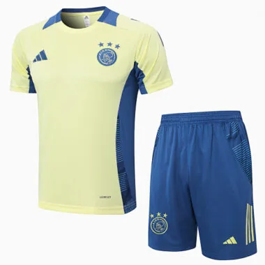 24-25 Ajax Training Soccer