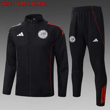 26–27 Ajax Schwarz Windjacken-Set Fußball-T-Shirt