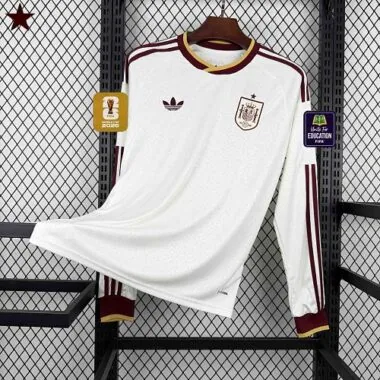Camisa de manga comprida da seleção espanhola para jogos fora de casa no Mundial de 2026, com 1 estrela