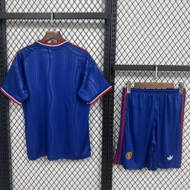 Manchester United 2026/27 Away Kids Kit