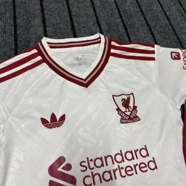Liverpool 2026/27 Away Kids Kit
