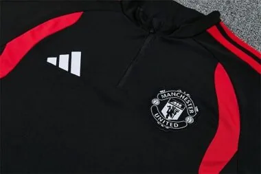 Manchester United 2026/27 Black Training Jersey